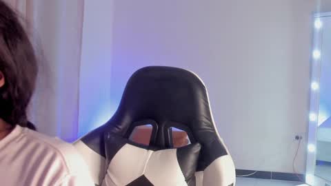 Snapshot of savannahwildee chatting on February 14, 2025, 11:31 am Savannahwildee online show from February 14, 2025, 11:31 am