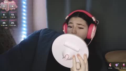 Snapshot of savannasotos chatting on October 25, 2025, 3:18 pm Sophie online show from October 25, 2025, 3:18 pm