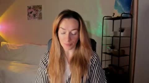 save the qween online show from December 14, 2025, 7:25 am