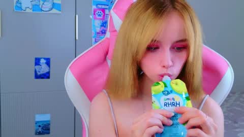 Roxy online show from May 23, 2026, 6:07 am