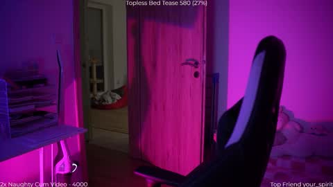 Naomi online show from February 3, 2026, 8:25 pm