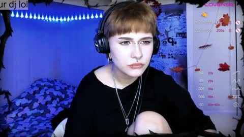 pronoun she. name Mary. age 21. online show from December 23, 2024, 12:35 am