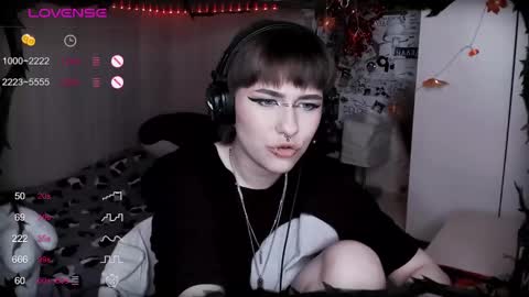 pronoun she. name Mary. age 21. online show from February 18, 2025, 8:36 pm