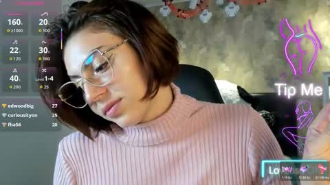 Snapshot of saya_amaretto1 chatting on October 18, 2025, 5:25 pm Saya Amaretto online show from October 18, 2025, 5:25 pm