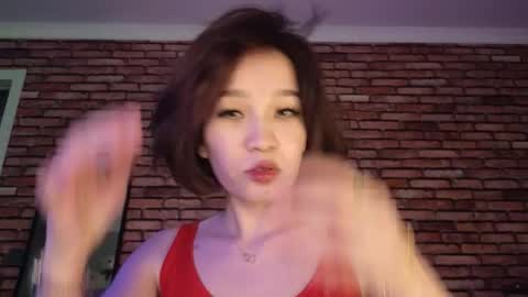 Saya online show from November 3, 2025, 9:48 pm