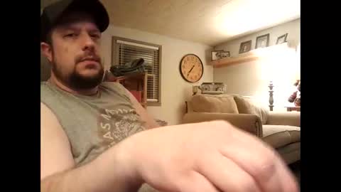 Snapshot of sb198 chatting on January 31, 2025, 1:33 am sb198 online show from January 31, 2025, 1:33 am