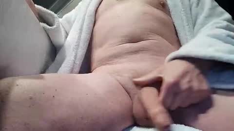 sbrinaiceberg online show from January 8, 2026, 12:18 pm