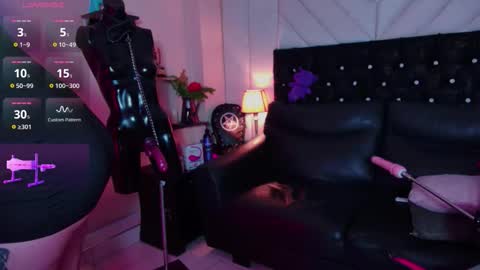 scarlett online show from February 18, 2026, 2:24 pm