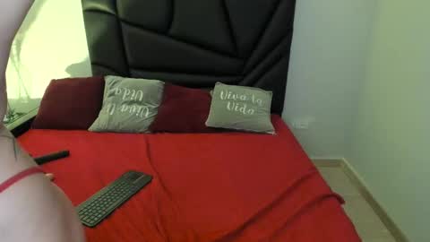 scarbadgirl_ online show from October 18, 2025, 3:31 am