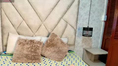 Snapshot of scarlat_rose chatting on June 15, 2026, 3:03 pm scarlat_rose online show from June 15, 2026, 3:03 pm