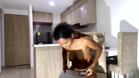 Snapshot of scarle222421 chatting on December 19, 2024, 10:42 pm scarle222421 online show from December 19, 2024, 10:42 pm