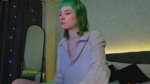 Emmy online show from April 5, 2026, 1:03 am