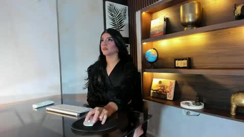 Scarleet online show from May 17, 2026, 12:12 pm
