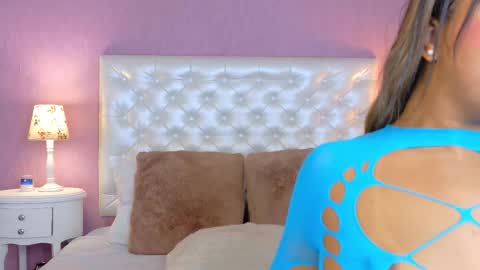 Snapshot of scarleett_fox_ chatting on November 2, 2025, 9:28 pm Scartlett online show from November 2, 2025, 9:28 pm