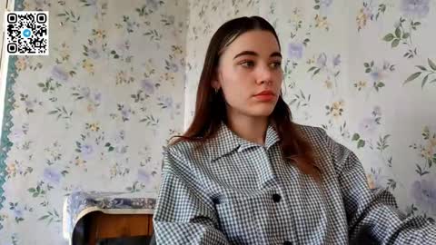 Kira online show from October 24, 2025, 8:33 am