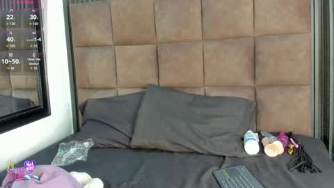 Snapshot of scarlet__love__ chatting on May 26, 2026, 11:39 am scarlet__love__ online show from May 26, 2026, 11:39 am