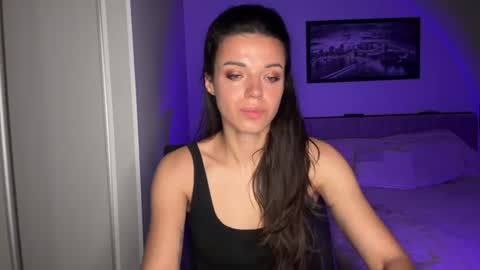 Snapshot of scarlet_daisy_ chatting on July 8, 2026, 7:35 am Sophie online show from July 8, 2026, 7:35 am