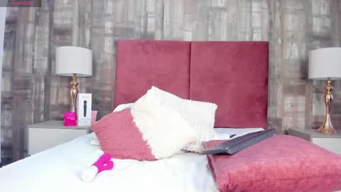 Snapshot of scarlet_rosi chatting on May 12, 2026, 7:38 am scarlet_rosi online show from May 12, 2026, 7:38 am