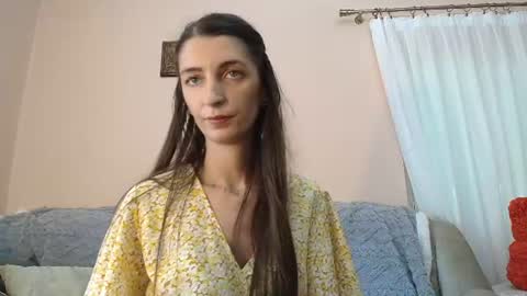 Scarlet online show from June 19, 2026, 1:04 pm
