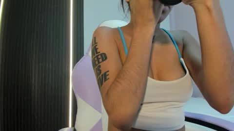 scarlet_vixen_ online show from February 1, 2026, 12:48 pm