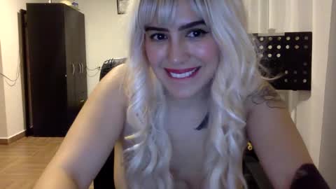 scarlet whisper online show from January 11, 2025, 4:27 am