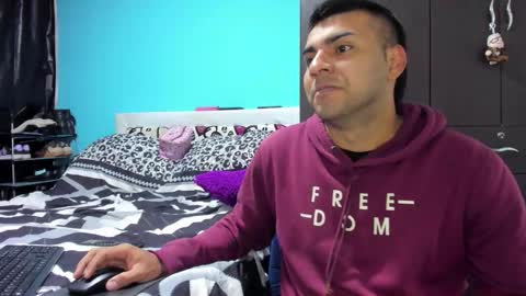 ScarletandRyan28 online show from January 13, 2026, 9:58 am