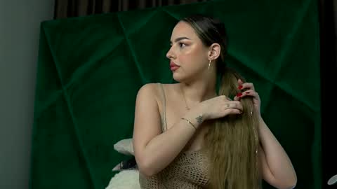 Snapshot of scarletcoles chatting on February 5, 2026, 11:53 pm Scarlet online show from February 5, 2026, 11:53 pm