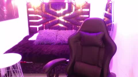 Snapshot of scarleth_bluee chatting on May 19, 2026, 3:02 am Scarleth online show from May 19, 2026, 3:02 am