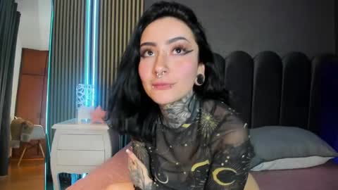 Snapshot of scarleth_fg_ chatting on April 21, 2026, 2:51 am Scarleth online show from April 21, 2026, 2:51 am