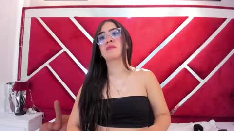 Scarleth online show from February 7, 2026, 12:20 pm