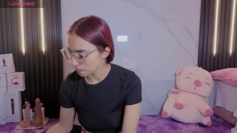 I am  Scarleth  Check mi profile online show from November 6, 2025, 12:06 pm