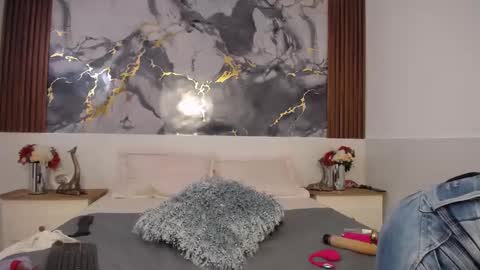 Scarleth online show from November 21, 2025, 2:16 pm