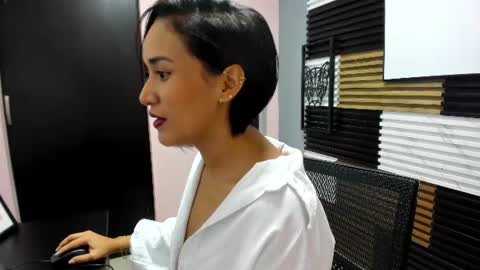 Snapshot of scarlethfoxx_ chatting on June 18, 2026, 8:02 pm scarlethfoxx_ online show from June 18, 2026, 8:02 pm