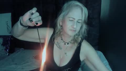 S C A R L E T online show from September 9, 2025, 11:43 am