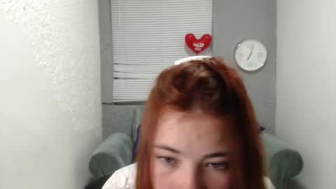 Snapshot of scarlethsexy69 chatting on October 3, 2025, 12:24 pm scarlethsexy69 online show from October 3, 2025, 12:24 pm