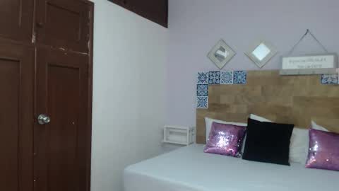 scarlet  online show from October 11, 2025, 10:25 am