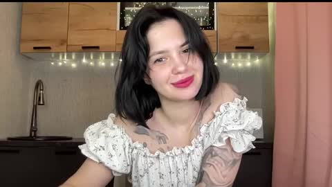 scarletpetal online show from February 2, 2026, 1:54 pm