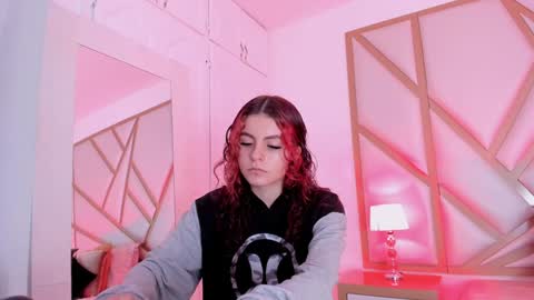 Snapshot of scarletpunk_ chatting on December 6, 2024, 11:54 am Scarlet online show from December 6, 2024, 11:54 am