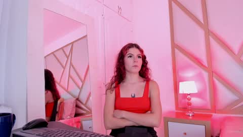 Snapshot of scarletpunk_ chatting on December 6, 2024, 3:00 pm Scarlet online show from December 6, 2024, 3:00 pm