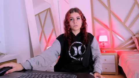 Snapshot of scarletpunk_ chatting on December 7, 2024, 11:07 am Scarlet online show from December 7, 2024, 11:07 am