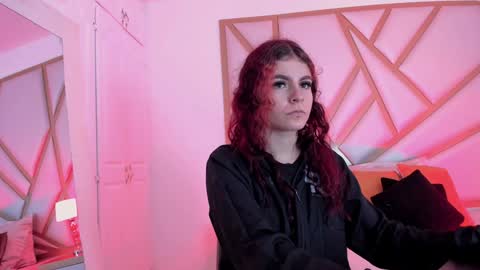 Snapshot of scarletpunk_ chatting on January 4, 2025, 11:43 am Scarlet online show from January 4, 2025, 11:43 am