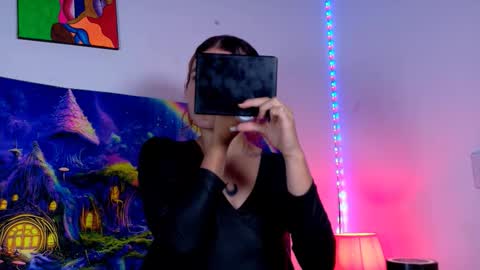 Snapshot of scarletpunk_ chatting on September 15, 2025, 1:38 am Scarlet online show from September 15, 2025, 1:38 am