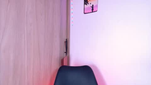 Snapshot of scarletpunk_ chatting on October 13, 2025, 1:33 pm Scarlet online show from October 13, 2025, 1:33 pm