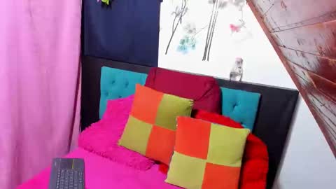 scarlett online show from February 21, 2025, 3:23 am