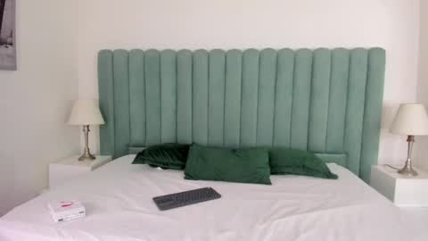 scarlett__noir online show from April 19, 2026, 7:38 pm