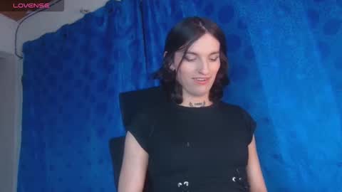 scarlet online show from October 24, 2025, 9:44 pm