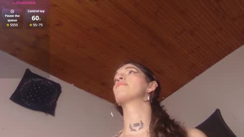 scarlet online show from November 26, 2025, 10:22 pm