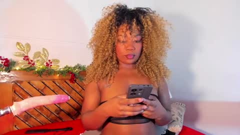 Mariana online show from December 10, 2024, 11:54 am