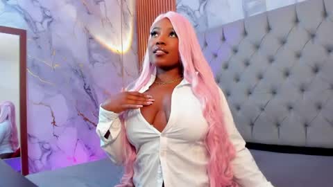 Snapshot of scarlett_diaz17 chatting on April 24, 2026, 5:21 am Mariana online show from April 24, 2026, 5:21 am