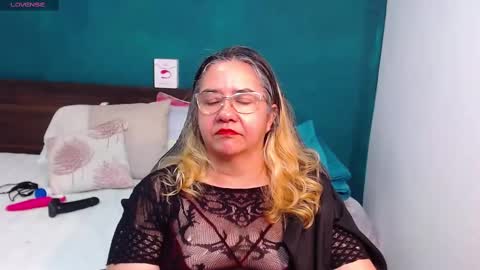 Scarlett  online show from February 27, 2025, 3:04 am